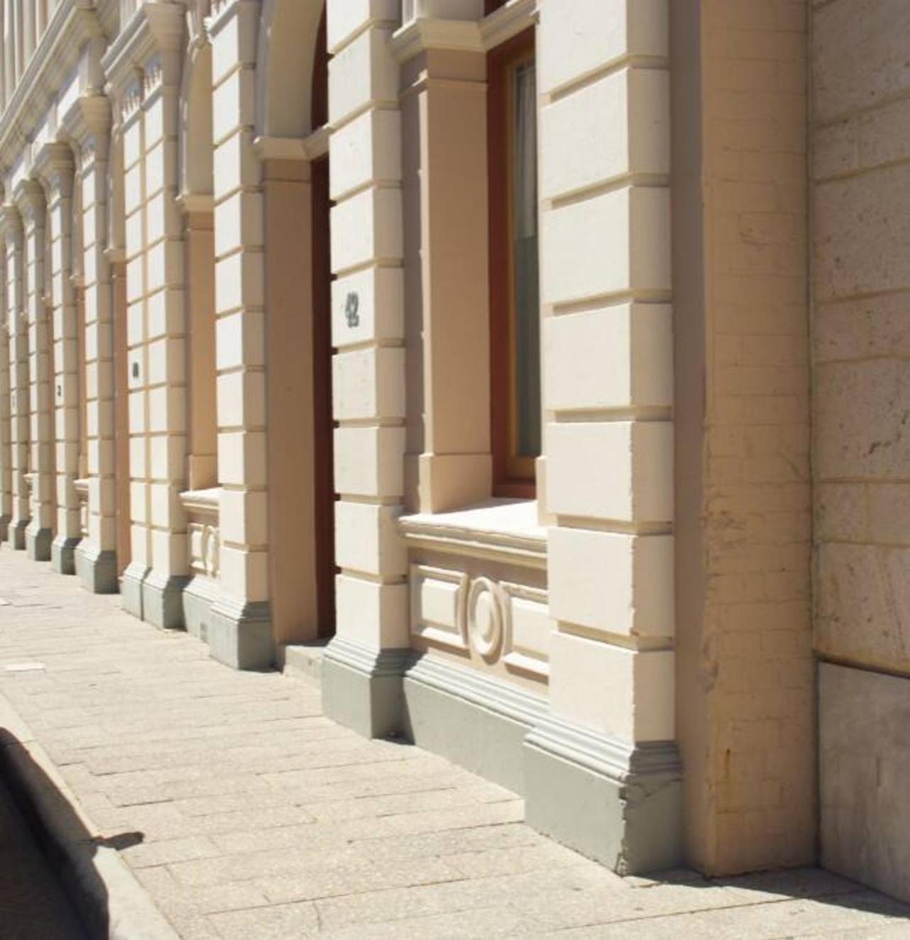 Lilys Quarters- Historic West End Apartment Fremantle